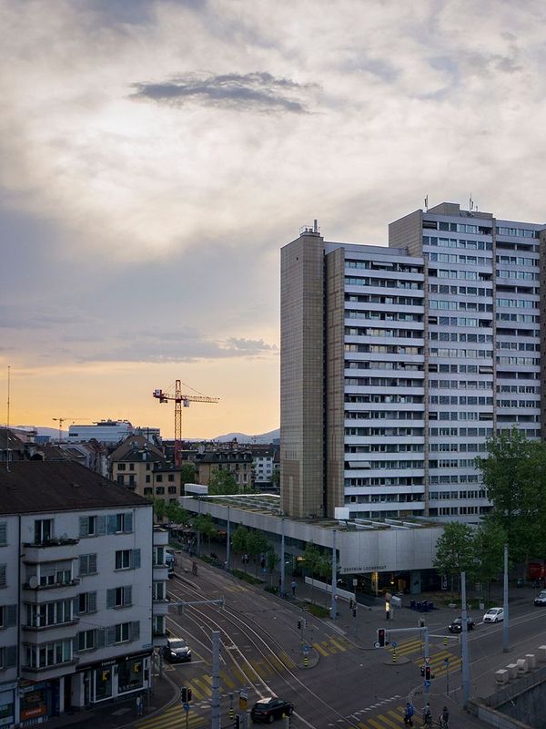 Mood image for Warum Zürich scheisse ist: Kunsthandwerk und Selbstgefälligkeit