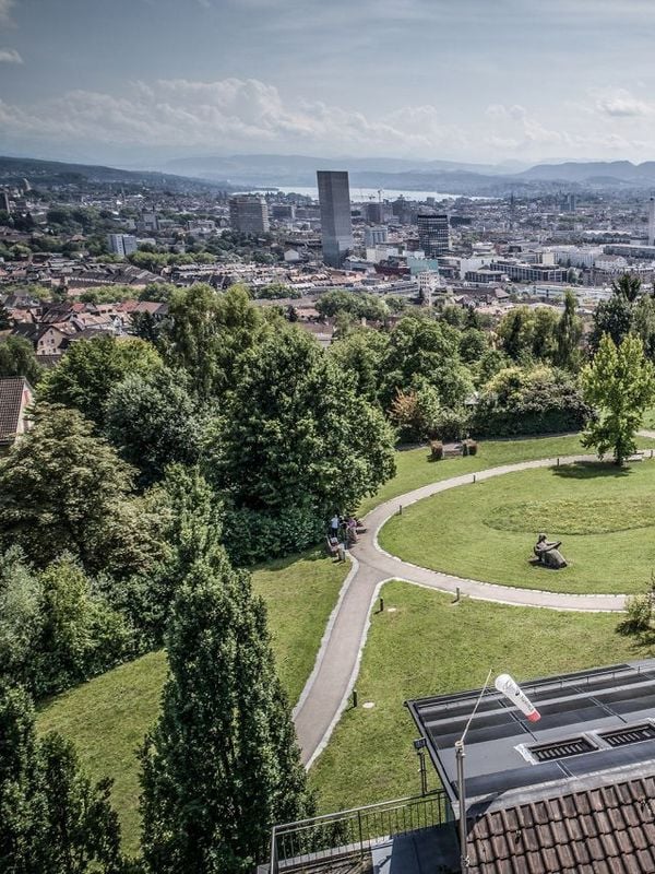 Mood image for Die Sonne über Zürich – eine saubere Energielieferantin mit enormem Potential