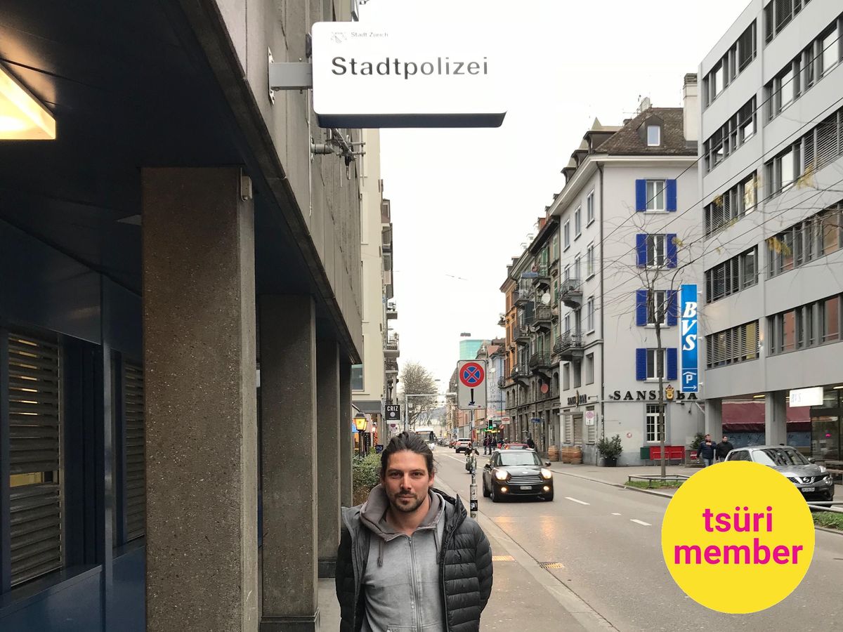 Mood image for Luca Erdös: Barbesitzer, WC-Schüssel-Vorwärmer und Tsüri-Member