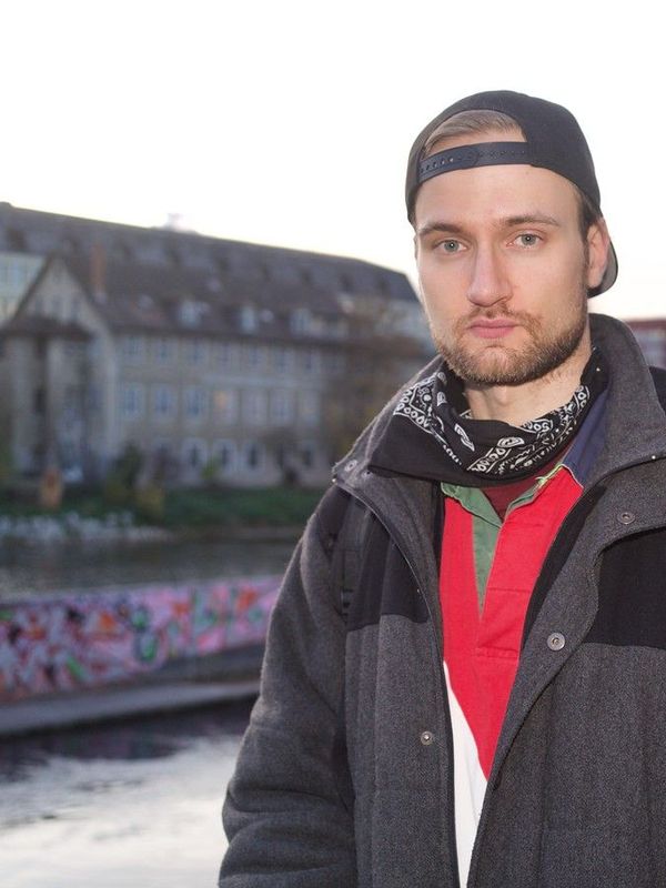 Mood image for «Die Nacht kommt, egal ob mit oder ohne Schlafplatz» – Jonny lebte zwei Jahre auf Zürichs Strassen