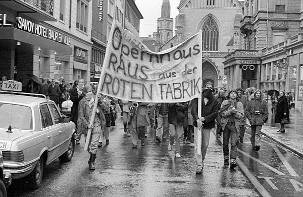 Mood image for Zürichs revolutionäre Jugend – was ist mit dem Geist der 80er passiert?